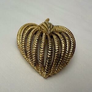 Vintage 60s Napier Gold Tone Textured Leaf Brooch